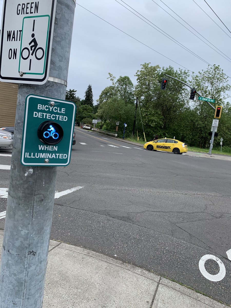 pkoonce's tweet photo. Bicycle detection confirmation on the Springwater Trail @clackamascounty by @Iteris https://t.co/Ad6ixSUKzM