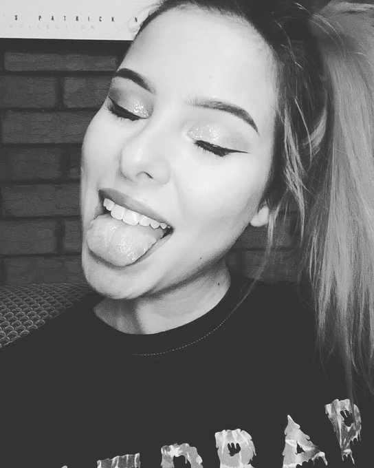 I'm available for customs, pics, calls and chat on @SextPanther if yall wanna play with me tonight :3