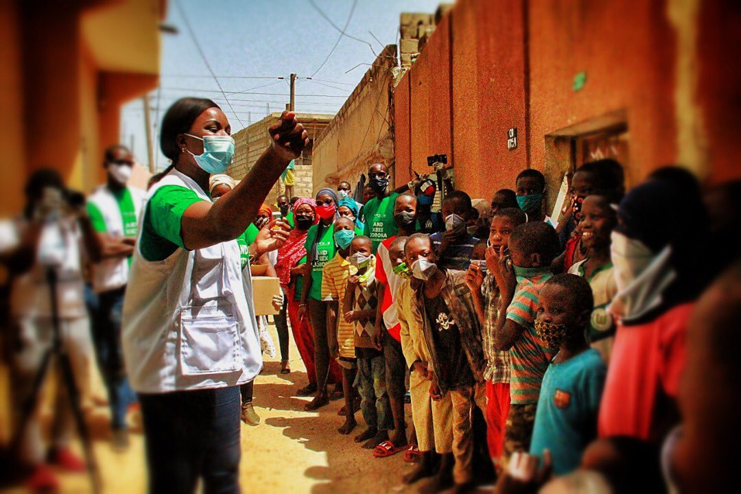 Fallmaryy's tweet photo. En Images 📸| la journée de désinfection et de sensibilisation de #RevoCAPP à la commune de Biscuiterie Cité Bissap....
bravo @MariemeSoda_SN ❤️🙏🏿
#Kebetu #Covid19 #REVOCAP https://t.co/Oo9OjEyhzZ