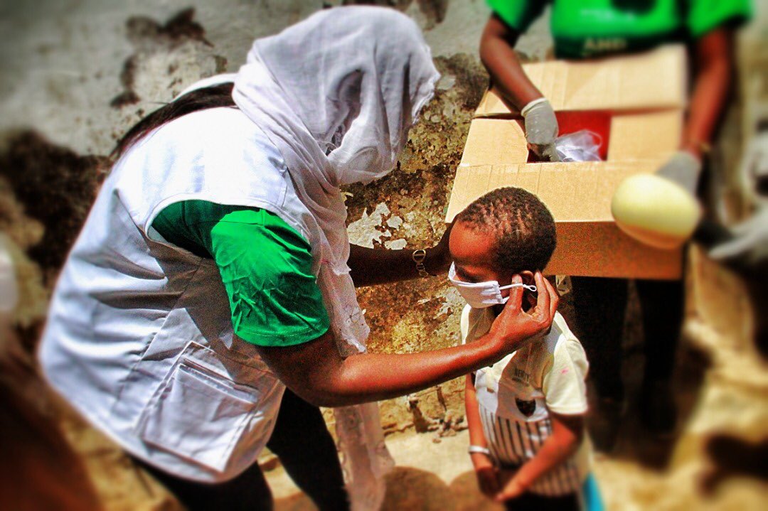 Fallmaryy's tweet photo. En Images 📸| la journée de désinfection et de sensibilisation de #RevoCAPP à la commune de Biscuiterie Cité Bissap....
bravo @MariemeSoda_SN ❤️🙏🏿
#Kebetu #Covid19 #REVOCAP https://t.co/Oo9OjEyhzZ