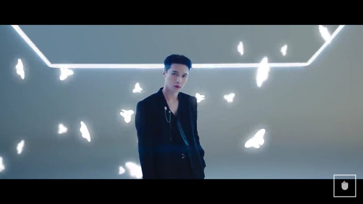 valeria613's tweet photo. Recuerden pueden usar todas sus cuentas ♡ 
#GifToLay @LatamZhang @layzhang @weareoneEXO @LayZhangSupport https://t.co/f5CVhRTfJL