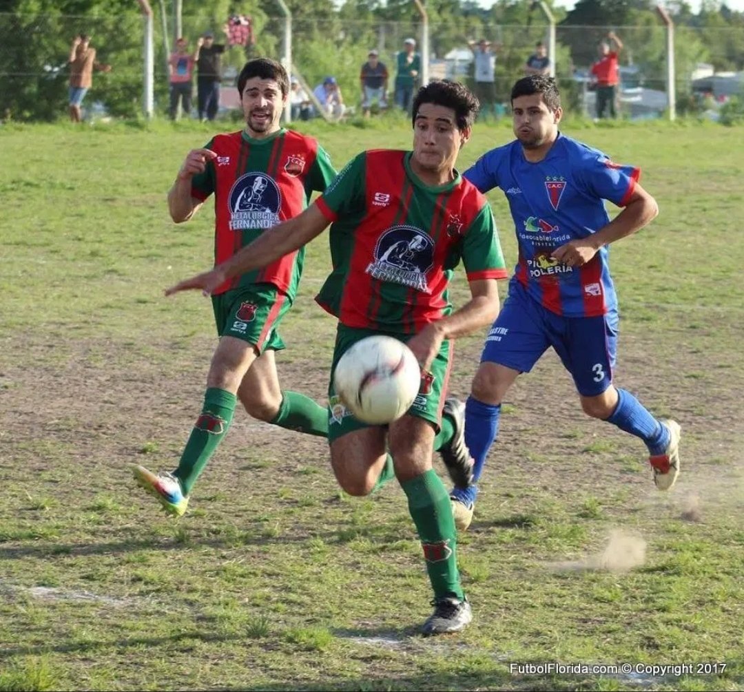 futbolflorida's tweet photo. Siguiendo con el juego ahora veremos entre  @CACFlorida y @club_avenida quien tiene más hinchas en Twitter https://t.co/WjU7IAAzLv