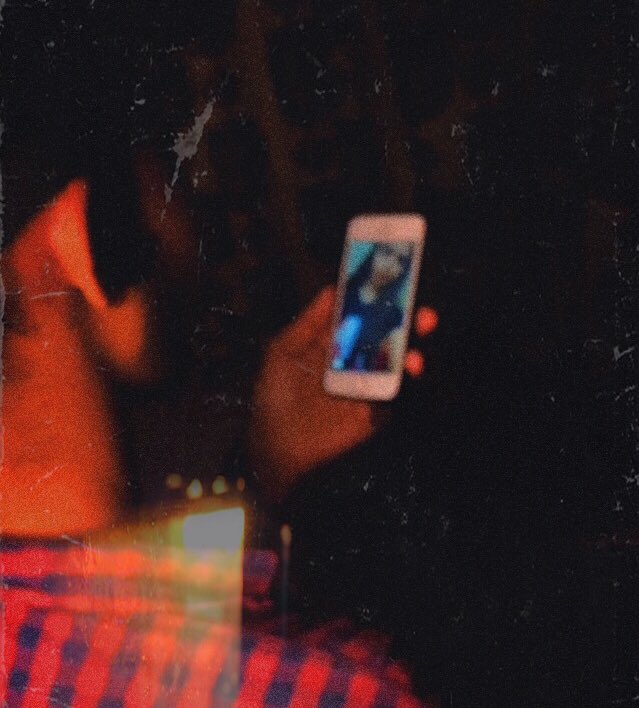 HerooHamza's tweet photo. When I Miss you I just stare at your photo And suddenly Miss you more😞😓 https://t.co/eJMQfJlAZX