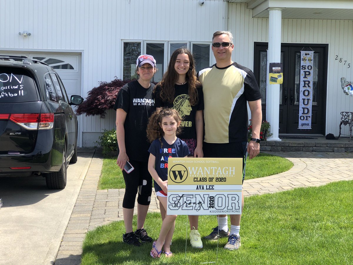 Varaity Softball Senior Day! 🥎 #foreverwarriors <a href="/WantaghSchools/">Wantagh Schools</a>