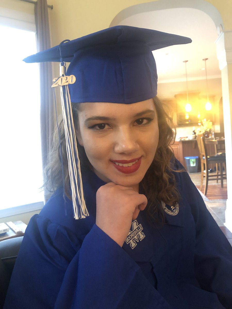 lperez6997's tweet photo. Thank you for celebrating the class of 2020. I am so proud of my baby’s girl.  #GraduateTogether https://t.co/agu3kTr4ZT