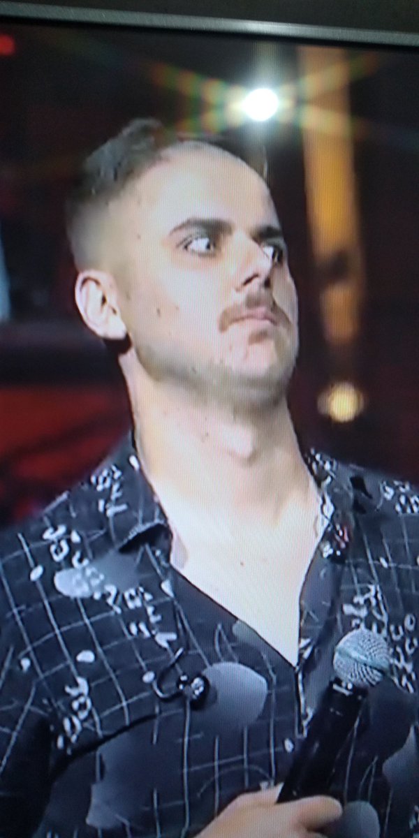 ALisson83's tweet image. #ZNCBBrahmalive deixe a legenda dessa reação kkkkk