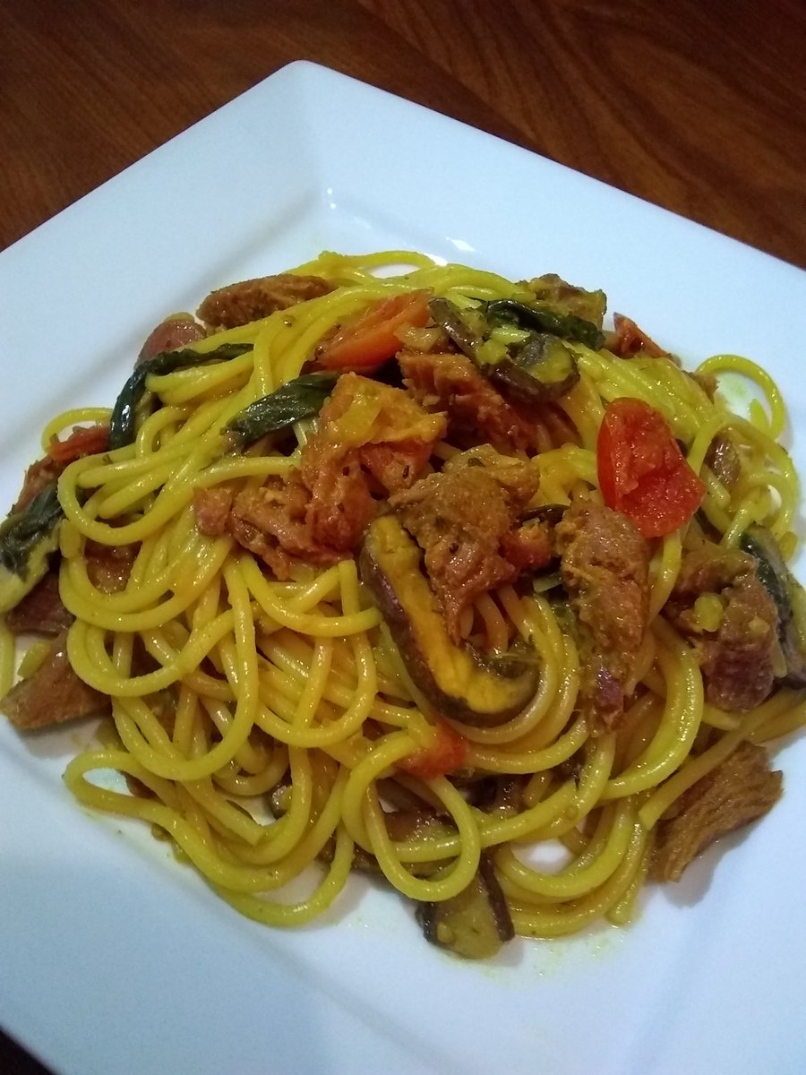 simonedivar1's tweet photo. My passion is cooking, reasons why I'm a #Chef #SousChef #ChefLife what I do. 💯🔥💪🏾👏🏾👍🏾 https://t.co/l8J7wPJPI5