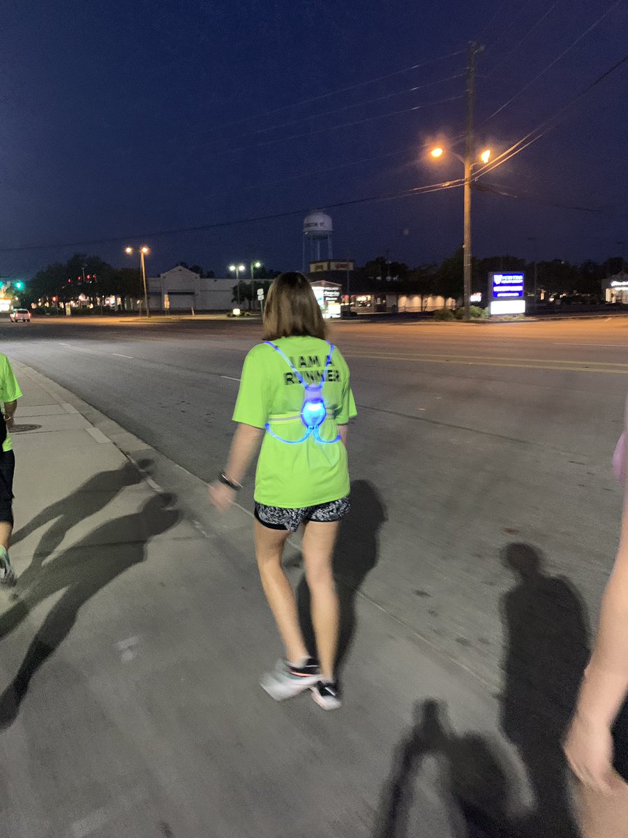 amyansell0's tweet photo. 7 FiA for a 4 mile stroll thru Lex @LexingtonSafe #Giveus6feetofdistsnce #streetsareforeveryone #doitfordigits https://t.co/pqEdVFyjio