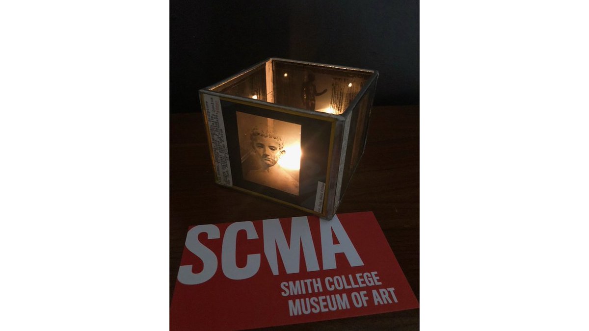 Happy Illumination Night 🕯 To the Class of 2020, we hope your futures are as bright as the lights lit for you tonight 💖
#smithilluminates