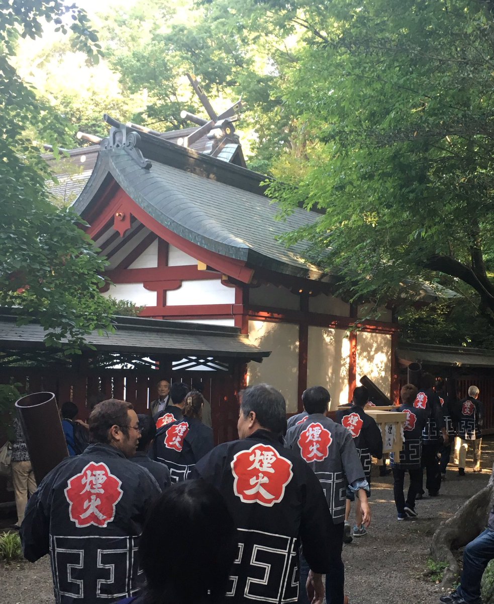 CheerUp51086043's tweet photo. 花火師行事紹介：
安全祈願、煙火奉納、大切にしている行事の一つです。
Japanese Pyro technician praying for safety.

#Japanesefireworks
#Pyrotechnician https://t.co/XAbyOKfjEA