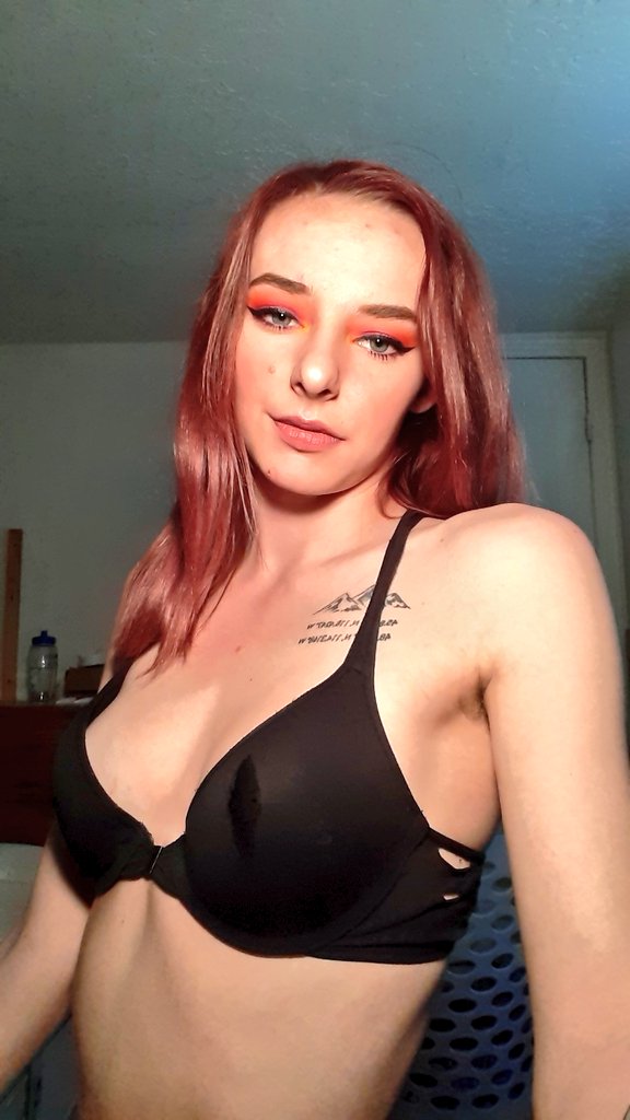 Jessy89466121's tweet photo. @haileyjjadex @ShesSquirting 💋small tits &amp; fatass
💋FRESH content daily
💋1 on 1 chats!
💋Premium snap access included
💋 fetish friendly 
🔥https://t.co/Tz2pn61ziZ🔥 https://t.co/ff6ifpF2Tq