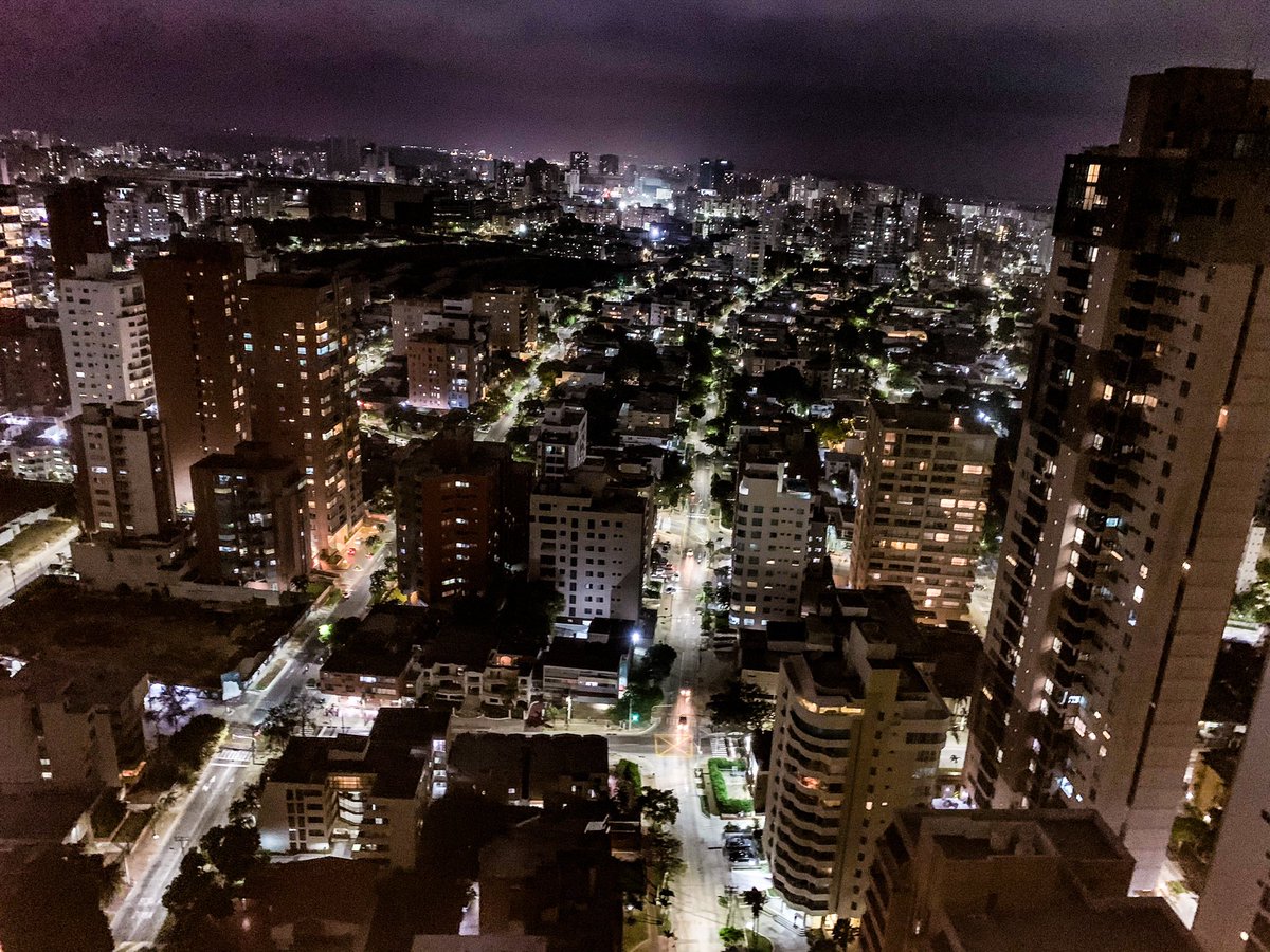 APBAQ_'s tweet photo. Siente tú luz, esta es nuestra Barranquilla. #QuédateEnCasa cuídate #DependeDeTi #FeelingWithLight #DíaInternacionalDeLuz #SienteLaLuzDeBarranquilla
Les compartimos estas postales de nuestra ciudad. RT y Fav 👍🏻 https://t.co/1JIxyGR2S8