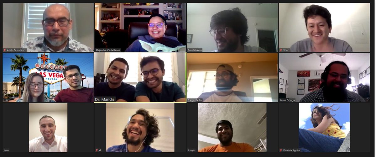 agcastellanos_'s tweet image. Virtual ceremony for my friends Dr. Chavez and Dr. Esparza. ⛏️👨‍🎓🎓 #utepgrad #majoringmechanical #waterbreak 
We are very proud of you guys! ♥️