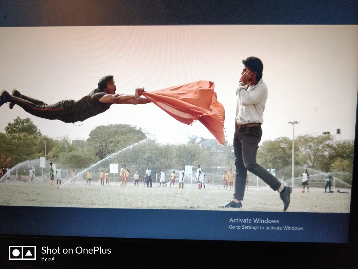 dr_zulf's tweet image. Nothing like a #TeluguCinema #actionsequence ❤️

#AlaVaikunthapurramuloo #AlluArjun
#Netflix