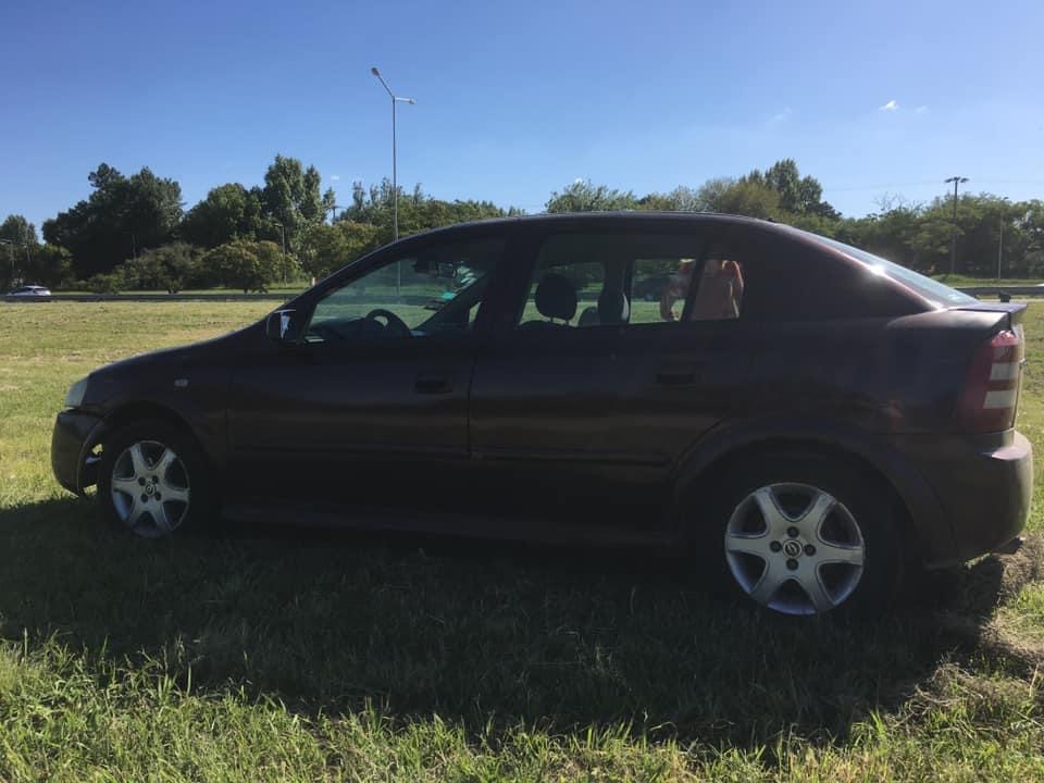 Braiansayago_00's tweet image. Vendo urgente este auto. Lo publico acá por qué ando necesitando la plata. Ya que mi mamá se hizo unos estudios y tiene CANCER EN EL PECHO. Y es una operación muy costosa. Si me ayudarían dando RT a esta publicación se los agradecería un montón. Dios los bendiga Corazón ❤️