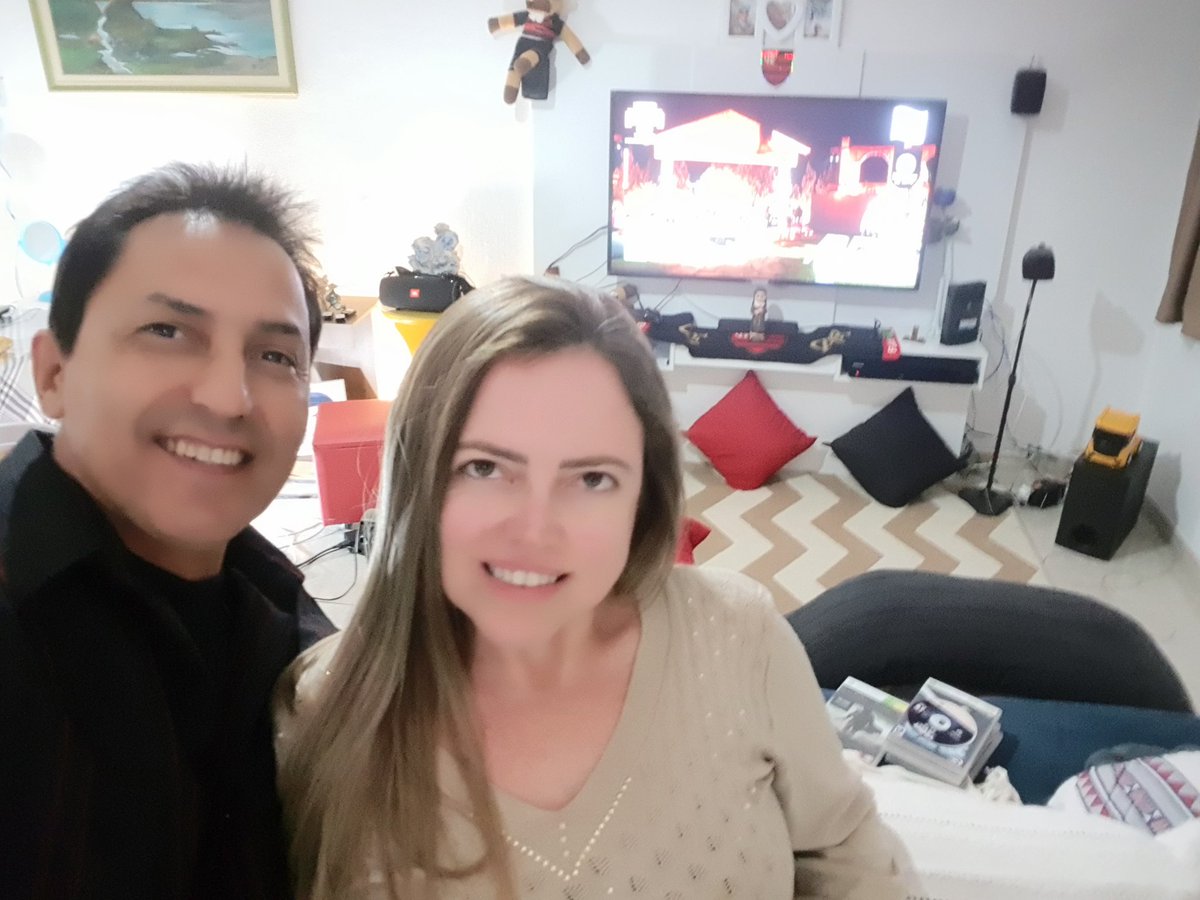 scosta971's tweet photo. Show. Bruno e Marrone! Nota 1000 #BeMBrahmaLive https://t.co/nKHpev8FNQ