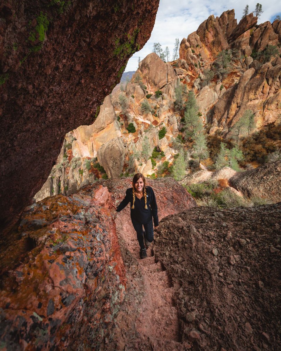 thebreakofdawns's tweet photo. Pinnacles National Park is one of the newest and smallest in the parks system with some epic hiking trails.

To see the best of the park, follow this trail route: https://t.co/o6bDD1PgMV

#pinnaclesnps #pinnaclesnationalpark #pinnaclesnp #nps #californiatravel #usanationalparks https://t.co/af0YuGnAVw