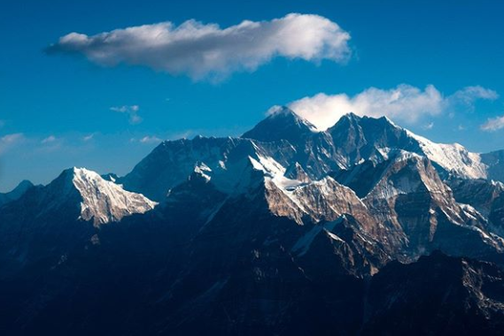 SatvikMishra25's tweet photo. Environment Concern :
Some of the world's most breathtaking landscapes, from the Maldives to Mount Everest, are at risk due to climate change. https://t.co/3qVbE2A8pM