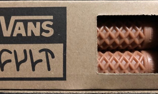 Cyclist_Lab's tweet image. Wts hand grip vans cult. Black dan gum. New. 285rb. Wa 08561011200 #fnfjb