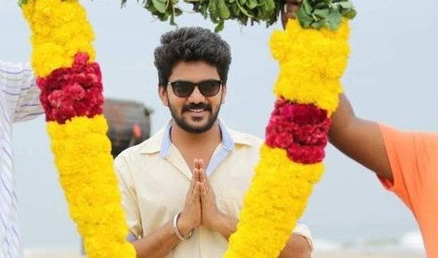 KVeriyanzzz's tweet photo. Kavin fans 

Let's start the game Can I get ????

Enna soldreenga start pannirlaama😉😉✌️...

Mudija cmnt pannuga with Tag✌️...

The tag is #1YearOfNETMovie https://t.co/nZKBOB96xi