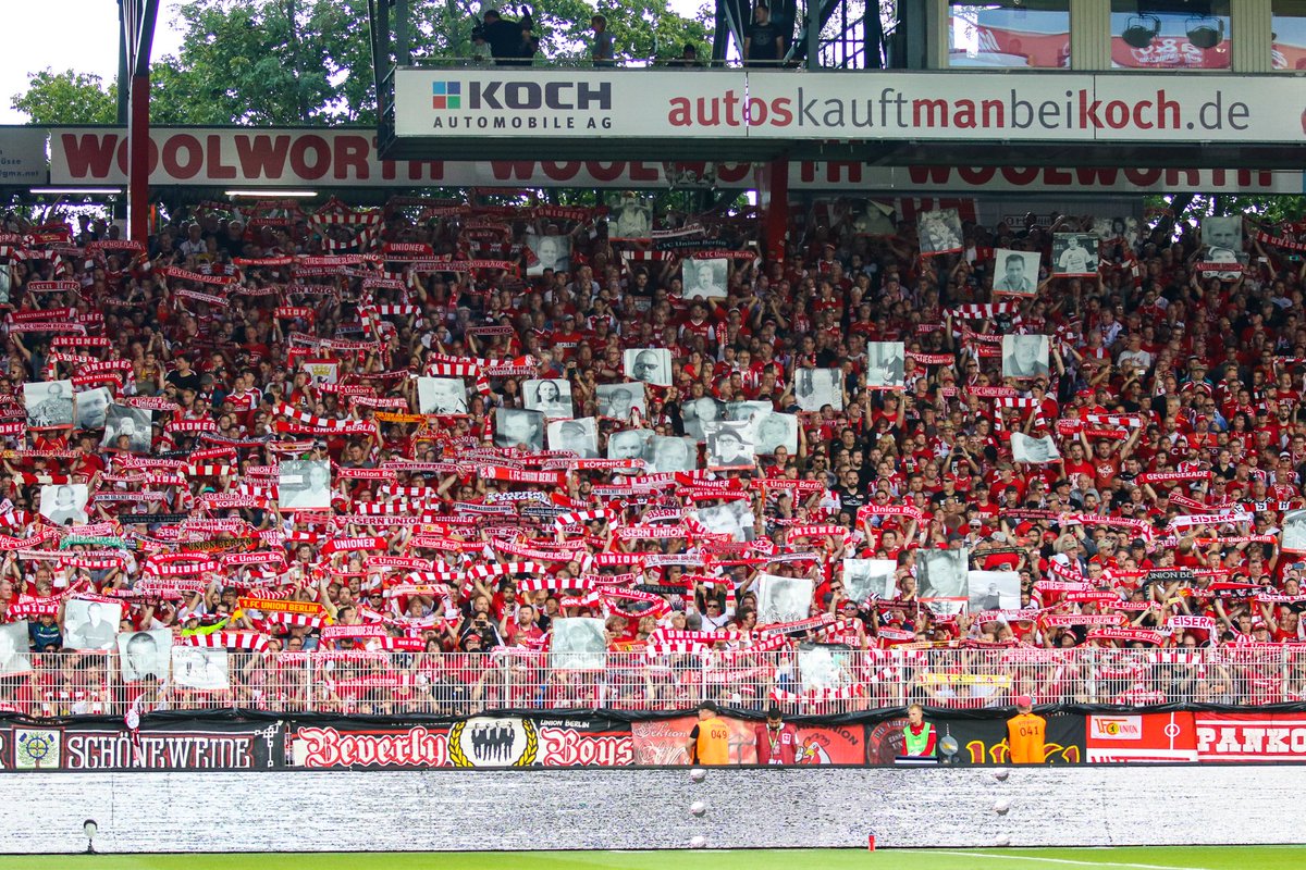 E – Endlich dabei (Finally there!): Many fans weren't with us to see our first game in the Bundesliga. So, as a tribute, fans could bring relatives/friends who had passed away to the game against Leipzig. The official attendance was increased by 455.  #fcunion