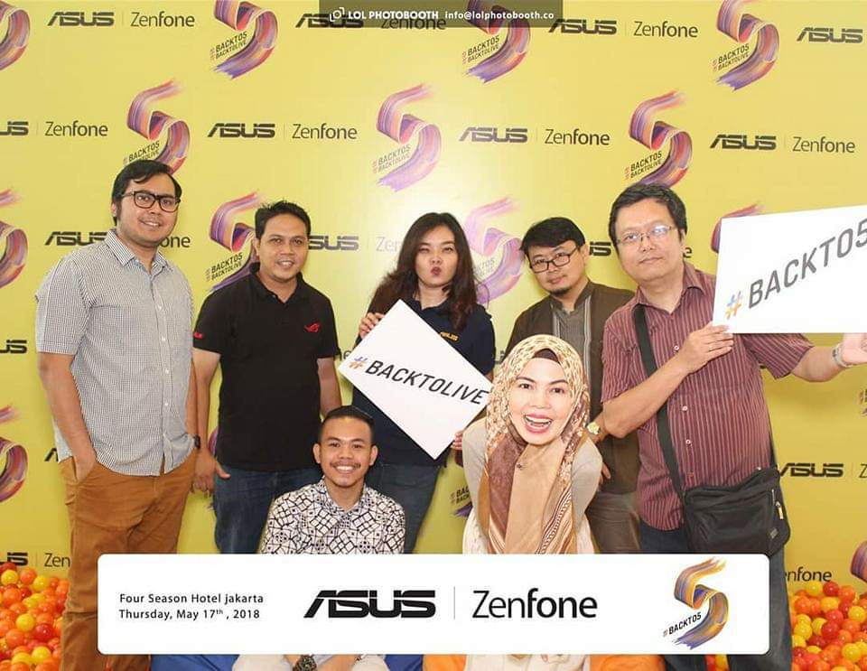 Oline_BMI's tweet photo. Diingetin di FB, moment 2 tahun lalu, dr momentnya mba Rien, bareng2 sama temen2 BLUS kesayangan waktu #Backto5 ya
Perlu diulang lagi keceriannya yg kayak gini nih 😊👌🏻
Kangen sama semuanyaaa 😍 https://t.co/65M508E1yA
