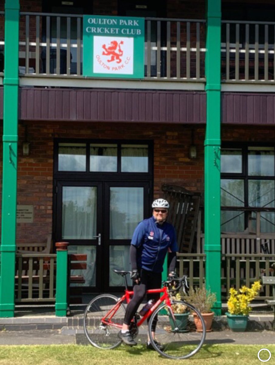 hack031973's tweet image. No play yesterday so thought we’d go visit @OultonParkCC anyway. Looks in great nick.