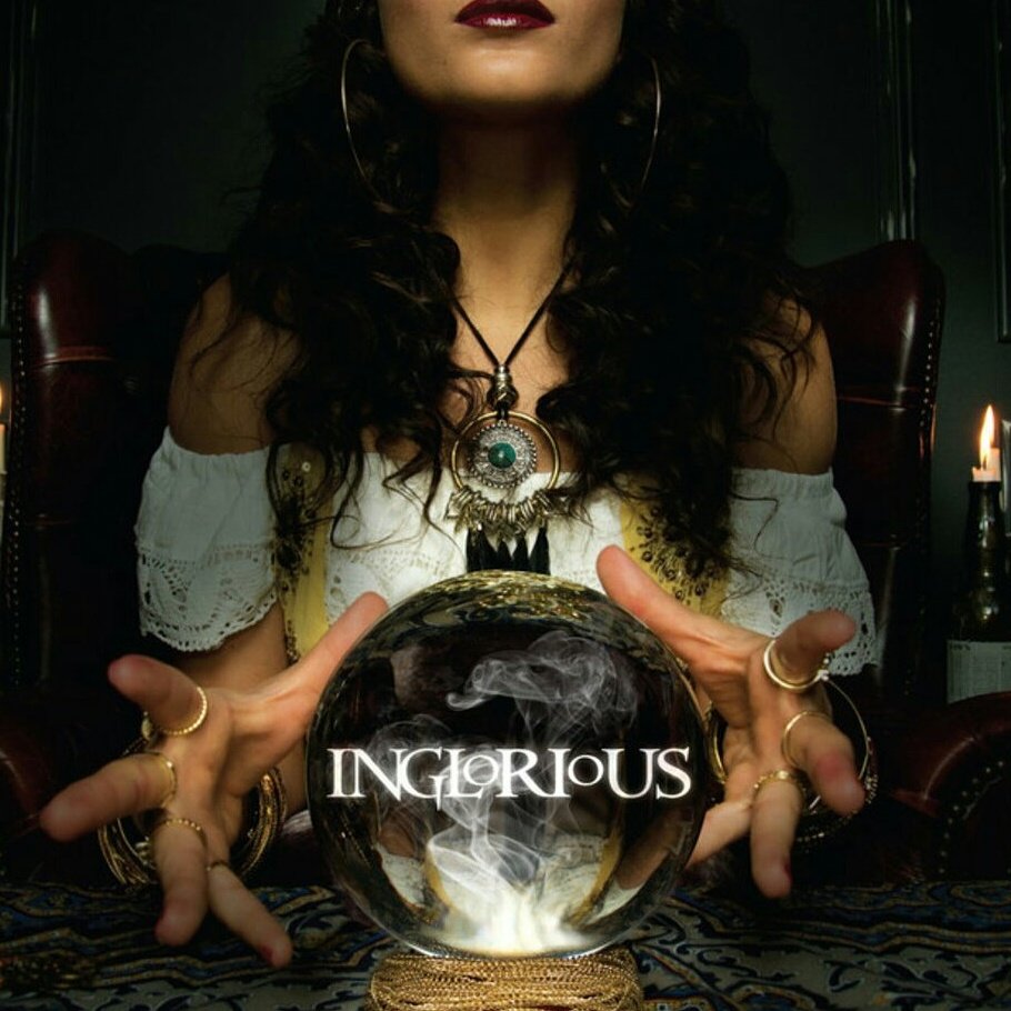 HBRed99's tweet photo. Time now I think to #WakeTheNeighbours & #EducateTheNeighboursMusically with a little double bill of #Inglorious @WeAreInglorious & their first two albums ingeniously entitled #Inglorious & #IngloriousII
#Rock 🤘 #Music 🎶 #PlayItLoud 🔊 https://t.co/mJCeekd4BZ