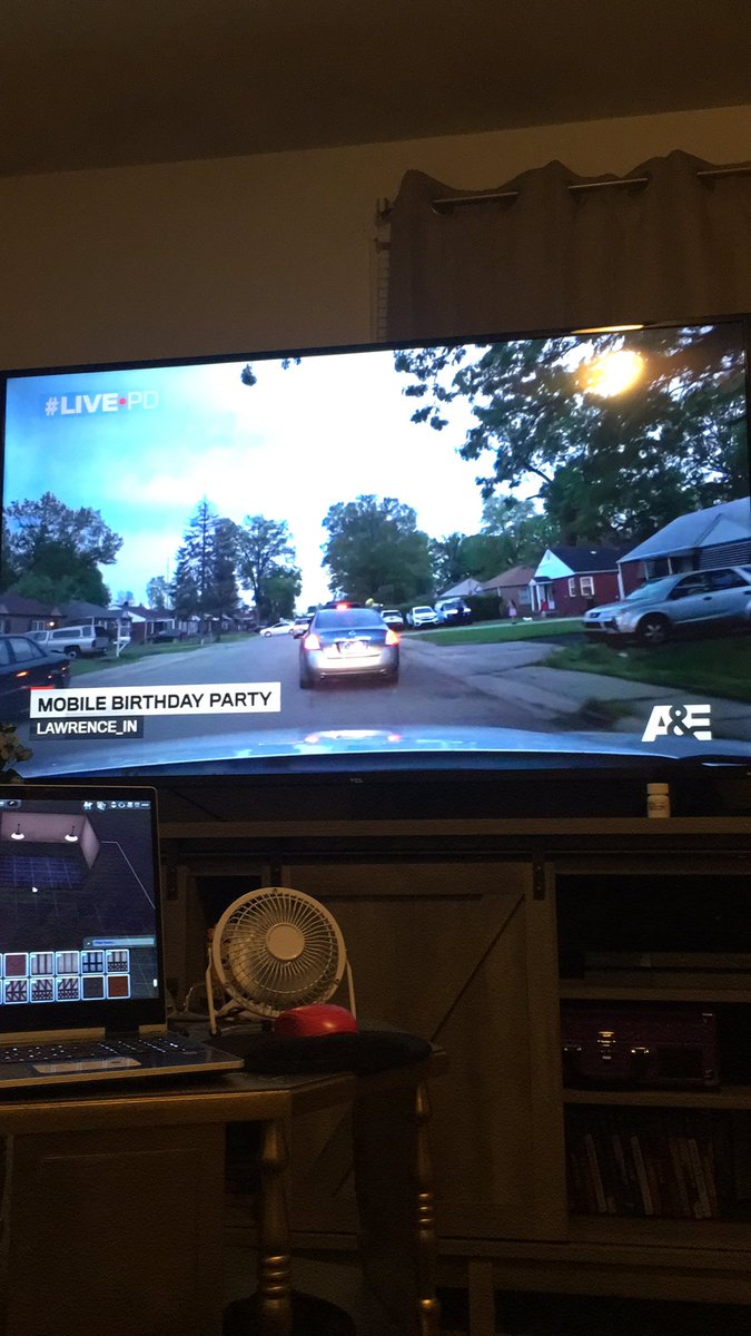 Orion_AliJohns's tweet photo. I love seeing good police work great job @Lawrence_Police #IndianaNative. #LivePDNation https://t.co/SBqBNttu8r