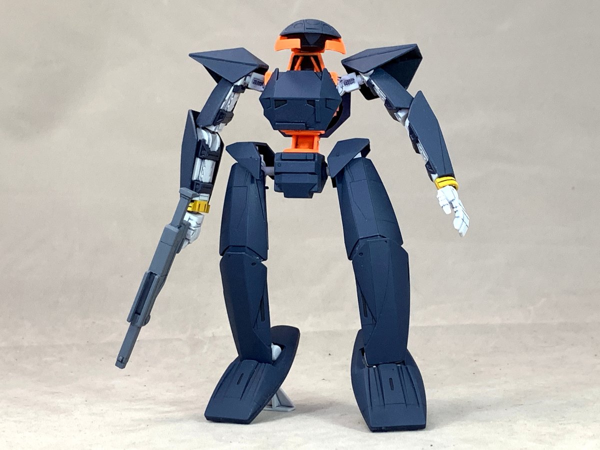 F A たちばな カプル に続き掘り出し1 144 ガンダム シリーズno 2 モビルフラット 1999年当時は住環境の都合でマーカー主体の塗りで妥協していたので今手直し いかにもシド ミードなメカデザインが独特過ぎる ならではのガンプラ 降下形態