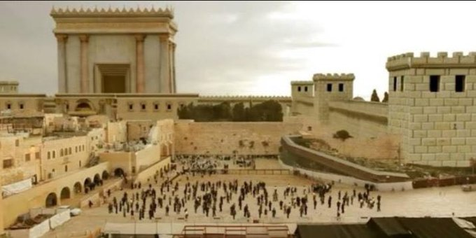 Jerusalén ha sido el centro espiritual de los judíos durante más de tres milenios.Los judíos han vivido en la ciudad continuamente durante todo este período.La mayoría de sus habitantes han sido judíos desde 1850. #JerusalemDay  #DiaDeJerusalen