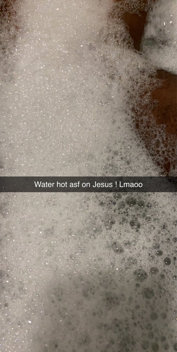 Xls_____'s tweet photo. Should of seen how I jumped out this tub Lmaoo 🤣 https://t.co/mJ4VPM3Zb8