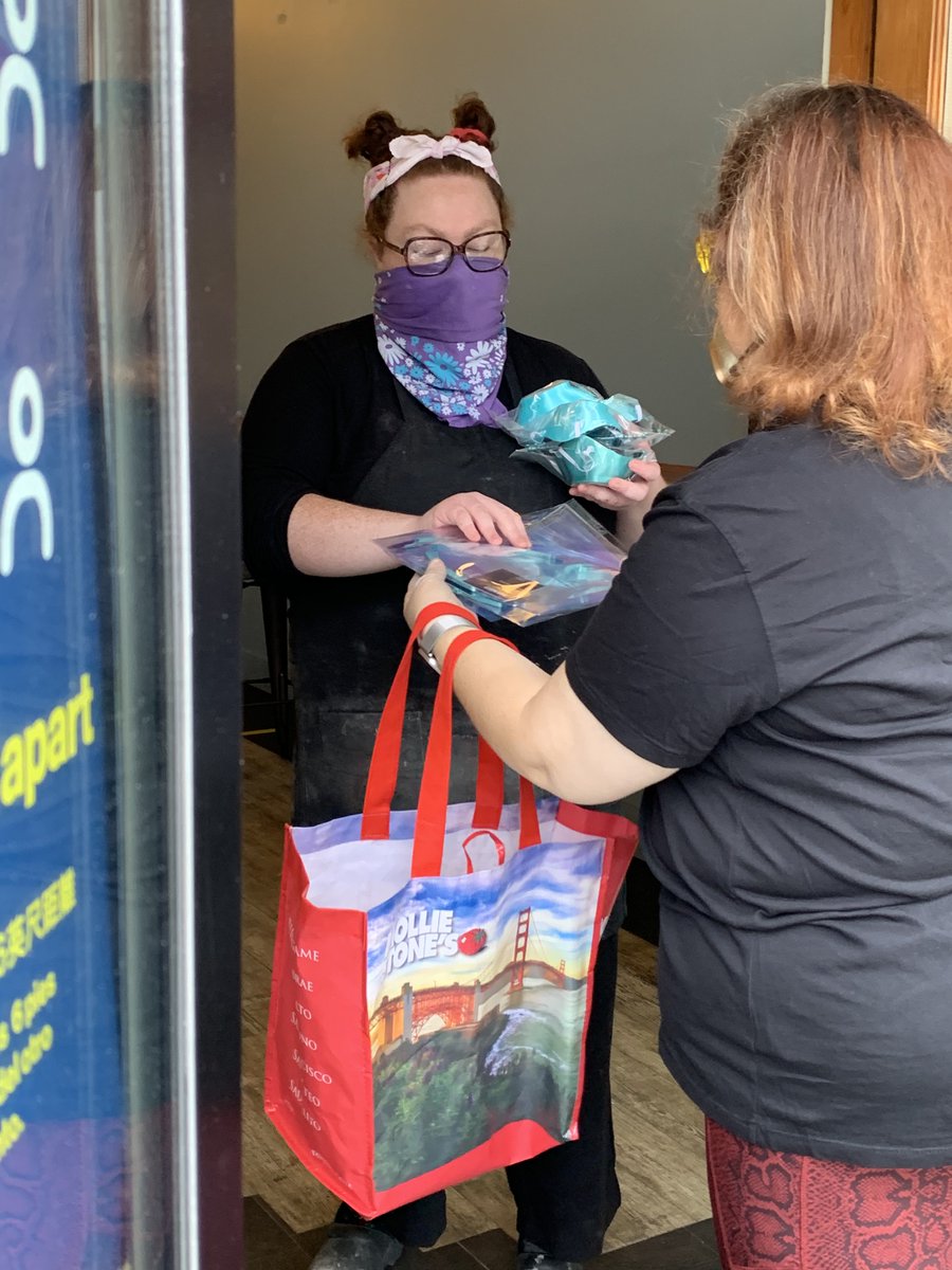 jojobickley's tweet photo. Today it felt good to meet the #EssentialProfessionals and donate #Breathe3D masks & #Shield3D face shields to people serving our communities:
When you buy 1 mask, we donate 2 to #EssentialProfessionals https://t.co/ZcX5HWzgEI https://t.co/R3V89rU6Yb
