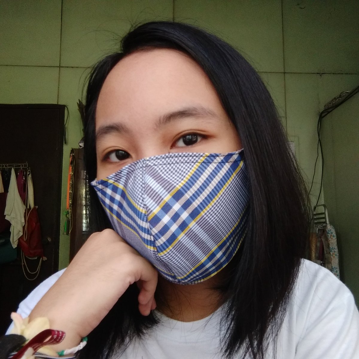 venusining's tweet photo. Since the epidemic might last longer and wearing face masks is mandatory now, how about face masks that match the school uniforms?
Presenting.. ROCESIAN FACE MASK O(≧▽≦)O
#Rocesian
#SEWcialDistancing https://t.co/0XiNR8CgYY