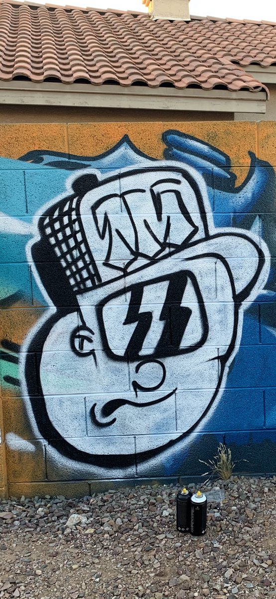 szechuanjae's tweet photo. Grill and chill with the homies ECSK
#Graffiti #slaps #throwies #tags #streetart #stickerart #jaeone323 #potd #votd #blackbook #sketchbook #label228 #digitalart #procreate #ipad #iphone #lsk #lskrew #lostsoulskrew #endlesscreativestyles #ecsk #phoenixgraffiti https://t.co/ByWlJEnxVH