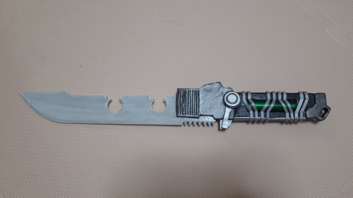 さぁ！いよいよ完成だ！
…
が
…
グラデーションつけようと思ったらタミヤスプレーが買えない！！
もう少しなのに…のに…
#バイオハザードRE3
#ホットダガー