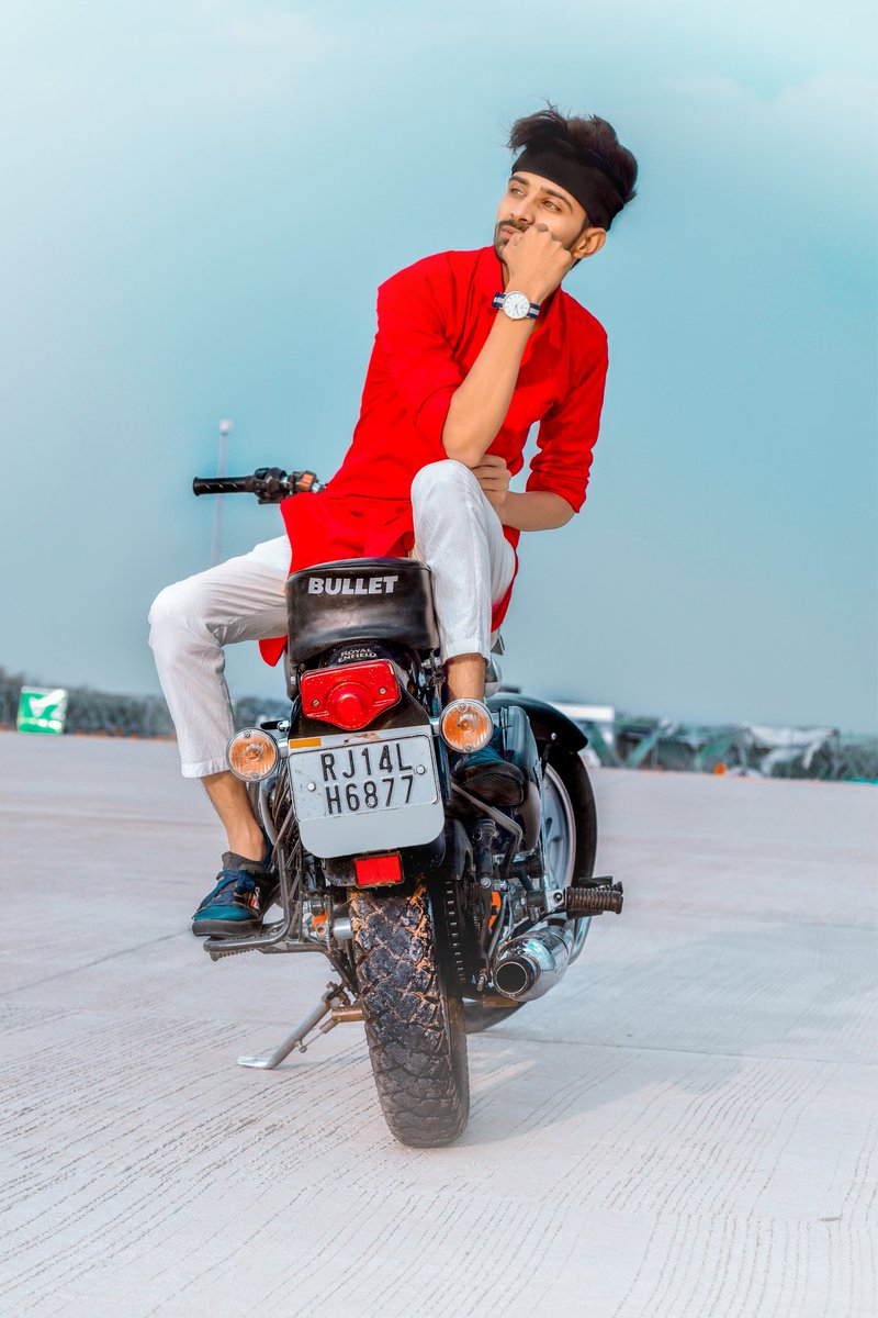 rishuchanda's tweet photo. Red kurta pjama | #Pose_Challenge #TrendingNow #model https://t.co/CTxoGJ7nBK