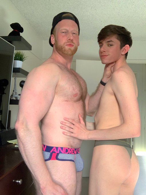 Watch Oliver Edwards's leaked NSFW photo on TwXstars