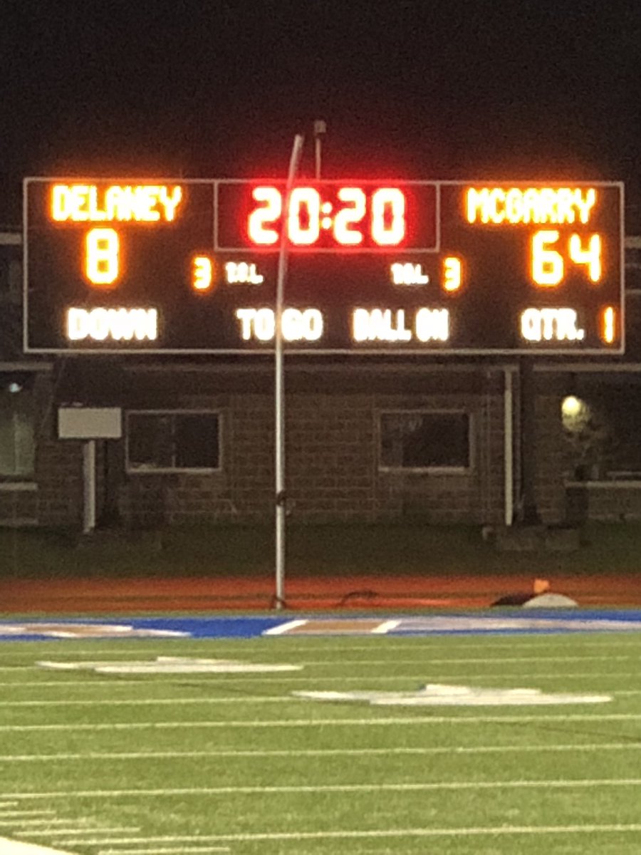 CoachBHickman's tweet photo. Tonight’s @jesuitdallas #ShineOn2020
Jesuit is a special place with special people. Great to celebrate our seniors and brothers we lost Guy and Jimmie. #4Chef #LegacyLeft https://t.co/TL9PEXBAeH