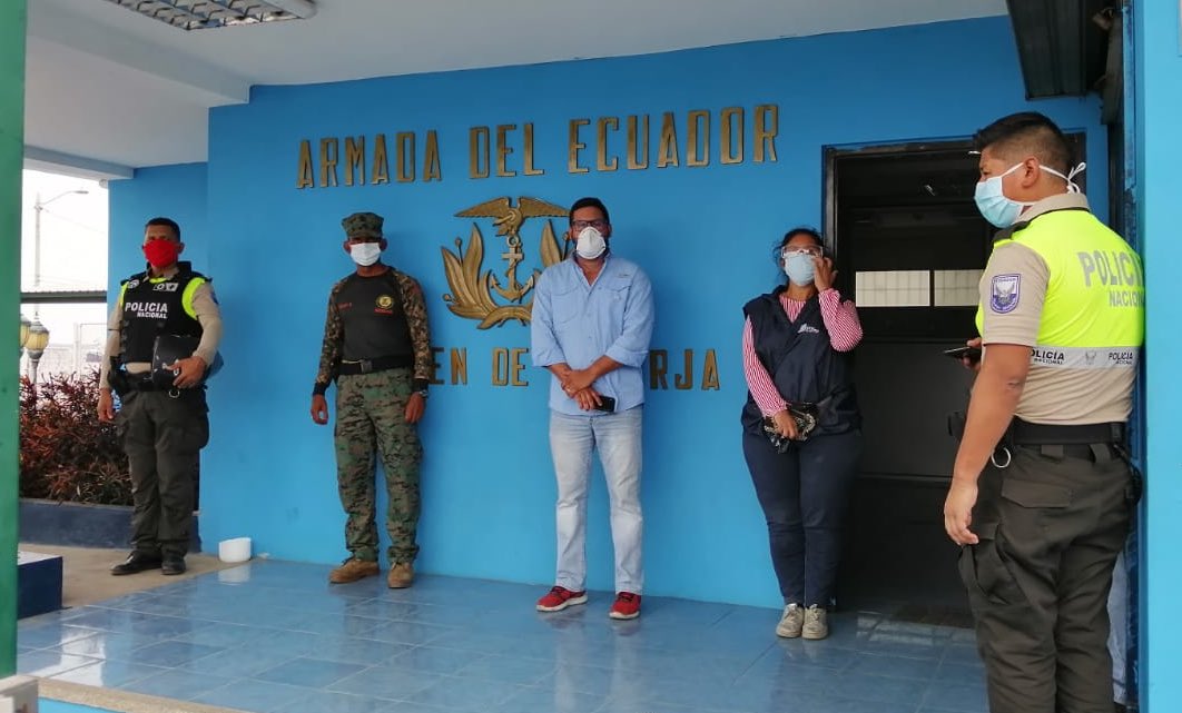 BernardoHidalgB's tweet photo. Desde esta cartera de Estado, Subsecretaría de Recursos Pesqueros de @Produccion_Ecu, @DirneaEcuador y @GoberdelGuayas se coordinan acciones de control en conjunto para seguir haciendo frente a la pesca INDNR #controlpesquero https://t.co/qpyrtgZvLN