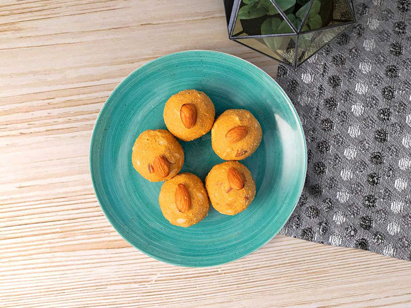 nutreeblr's tweet photo. Besan ke ladoo never fails to impress anyone! It's super healthy too rich in #protein complex-carbohydrates and with a low #glycemic index. #orderonline via #swiggy & #zomato
#myblr #food #healthyfood #foodgasm #restaurant #lunch #homemade #eat #healthy #cooking #startup #nutree https://t.co/vu3leZcBe9