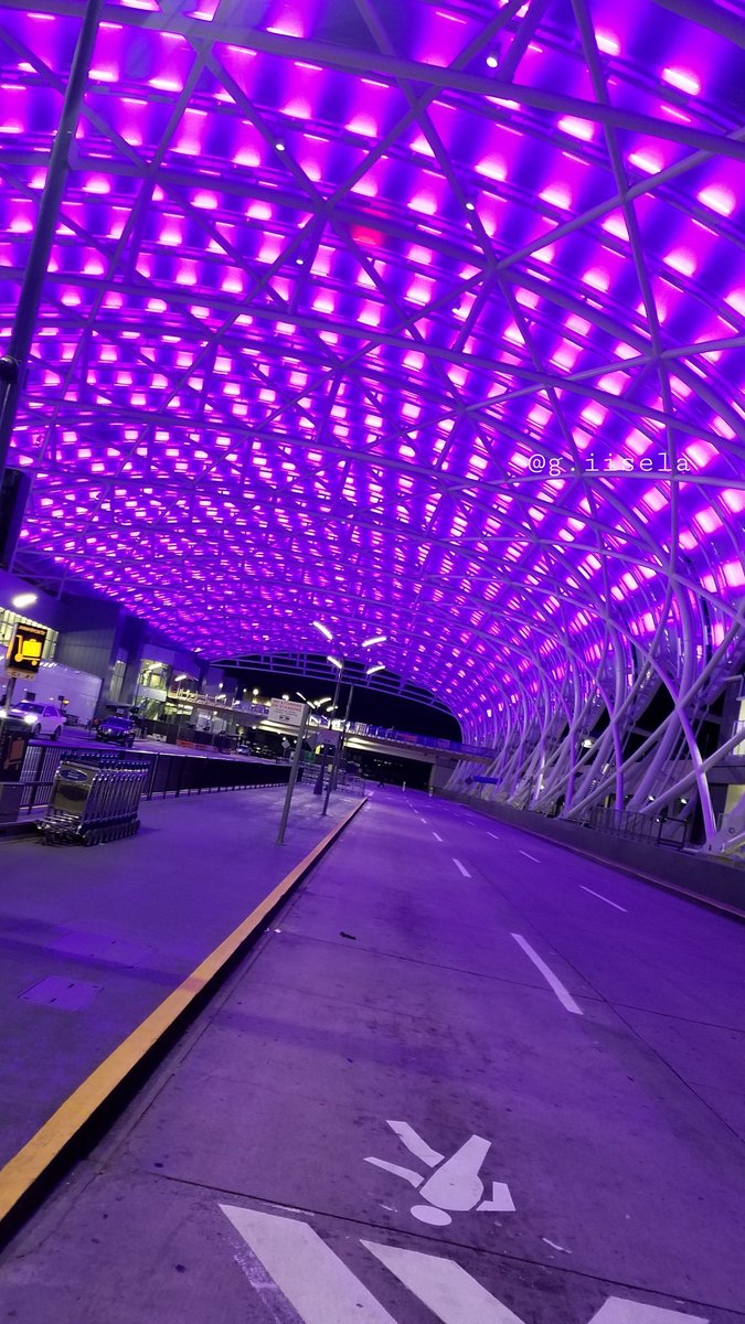jellyyjin's tweet photo. I LANDED IN ATLANTA TODAY BC I WAS SUPPOSE TO SEE BTS TMRRW AND I SEE THEY MADE THE CANOPY AT THE ATL AIRPORT PURPLE FOR BTS #BTSxAtlanta @ATLairport thank you so much for doing this! I know @BTS_twt would have loved this a lot! 💜💜💜 https://t.co/ymgzyUVNgs