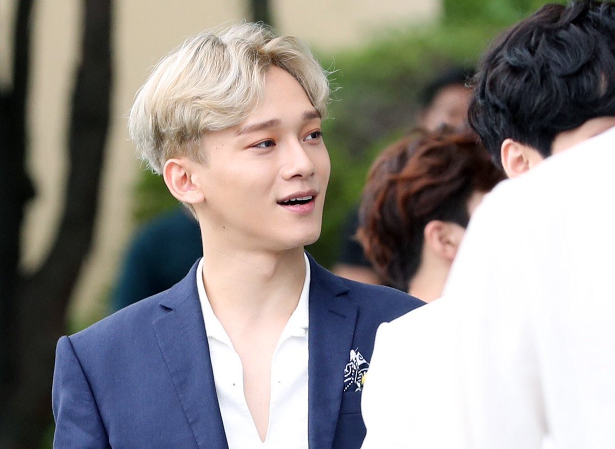 imexotrashtbh's tweet photo. prince jongdae

day ver.                        night ver. https://t.co/5TyaEMZmLs