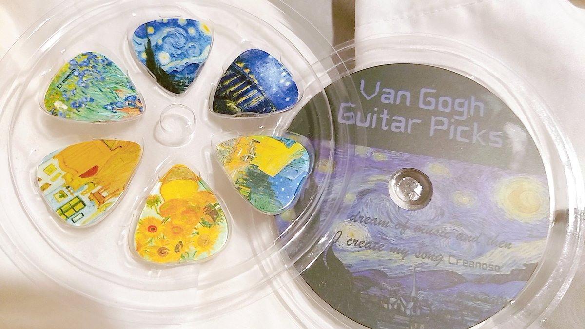 MeetSadie's tweet photo. This lovely set of guitar picks was gifted to me by a special friend. (Thank you! You know who you are... 😉) 
I like to use a different one every time I play! Each one features a different well-known Van Gogh painting. 
(The "Starry Night" one is particularly enchanting! 🌠😍🌠) https://t.co/jbum93VO29