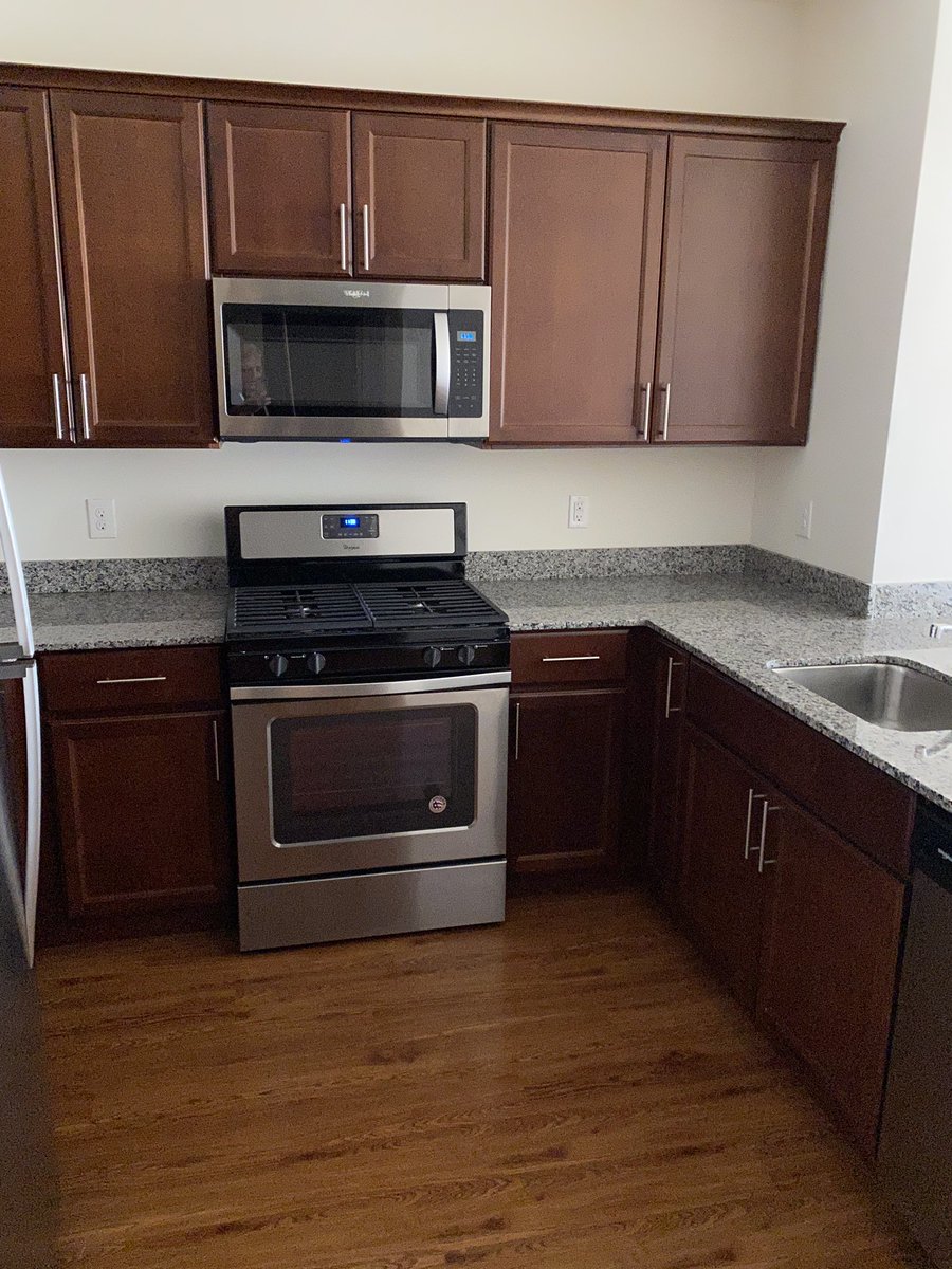 EnchatedCSLLC's tweet image. #kitchencleaned #cleaningcompany #cleaningservices