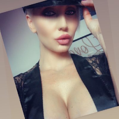 #NewProfilePic https://t.co/zexQMpS8Sq<a href="/tag/newprofilepic"class="tags">#NewProfilePic</a>