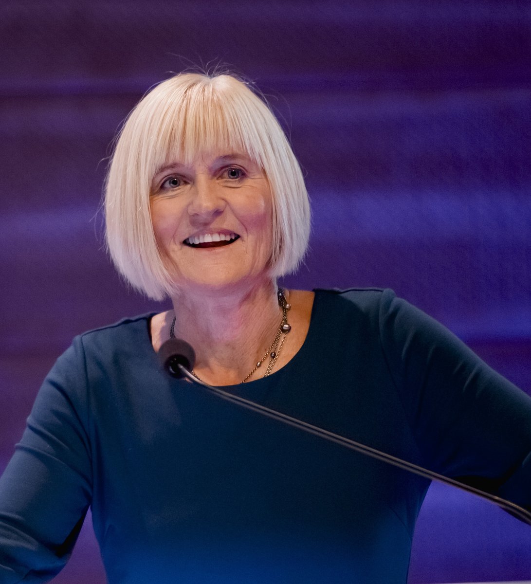 UnioNorge's tweet image. Gratulerer med dagen! – Med idealene om frihet, likhet og brorskap skal vi feire nasjonaldagen. Og det er med de samme idealene høyt hevet vi skal komme ut av krisen vi er inne i, sier @RagnhildLied  bit.ly/2z7hdmP