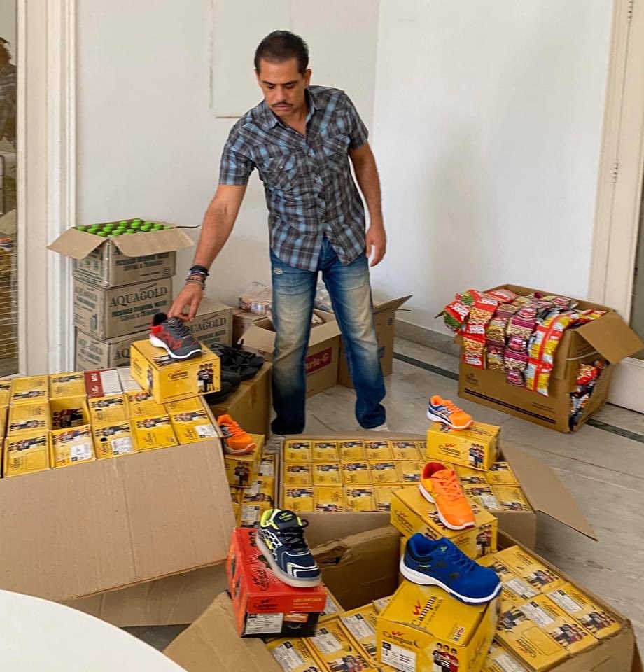 Robert Vadra tweet media