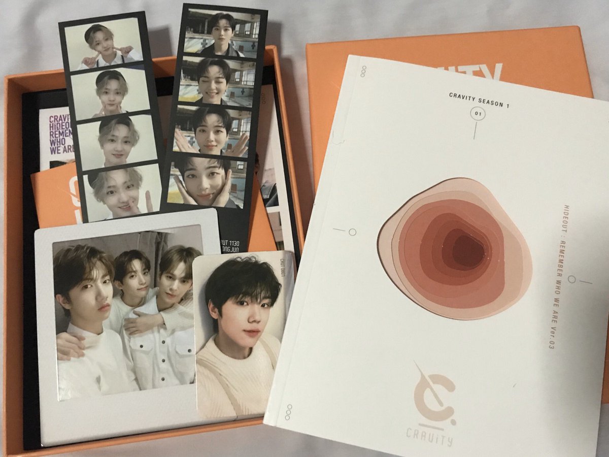 sayajual4's tweet photo. [HELP RT | WTS 🇲🇾] 🌴 

UNSEALED CRAVITY FULL ALBUM 
💰Rm70 each 
💈FREE Roll poster each
📦 FREE postage

📍Dm to order 😊
#CravityMYTrade #CravityTradeMY https://t.co/CoqiPO0LSY