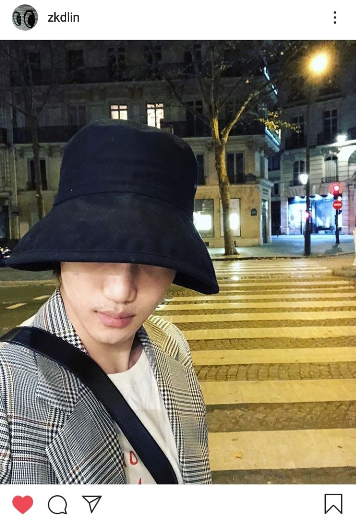 exol_bella94's tweet photo. 200516 Kai Instagram Update
🐻: This was taken in Paris a long time ago
-
🐻: No? Where was this
-
🐻: Does anyone know?
-
🐻: It is Paris
-
❤❤❤
[🐻]
•
•
•
[Tags♡]
#superm #exokai #case88 #EXO 
#엑소 #weareoneexo #kimjongin #jongin #kai https://t.co/ssTLmtXMvp